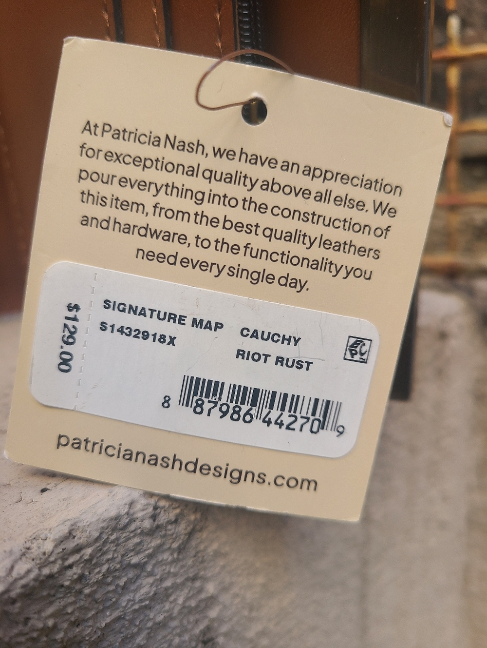Patricia Nash Couchy Wallet Sigature Map RIot Rust NWT - Picture 7 of 8